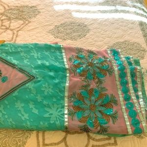 beautiful turquoise and baby pink saree w/blouse